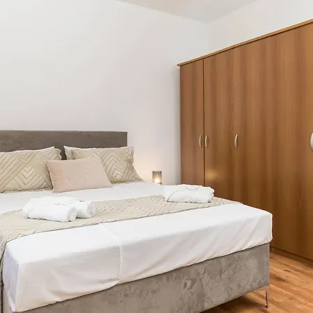 Vila Charming Stone Carla Near The Sea And Town By Wiibuk *