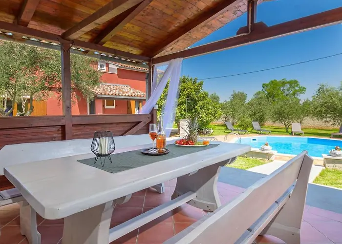 Villa Charming Stone Carla Near The Sea And Town By Wiibuk Pula