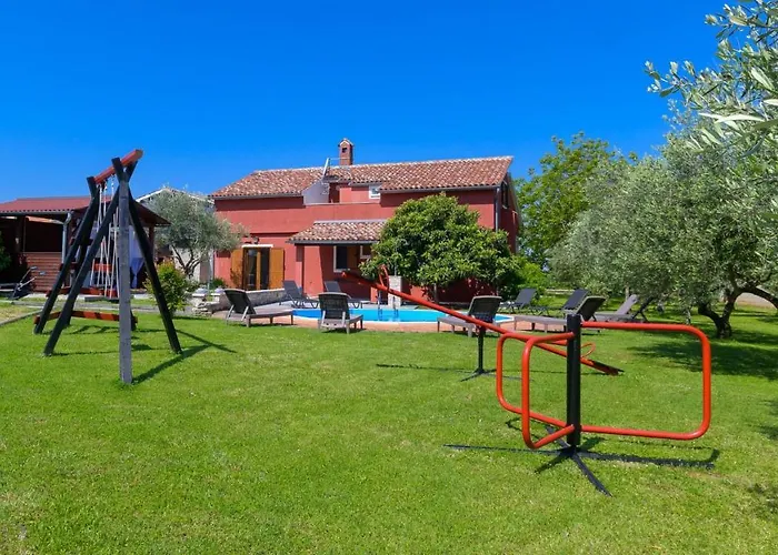 Villa Charming Stone Carla Near The Sea And Town By Wiibuk Pula